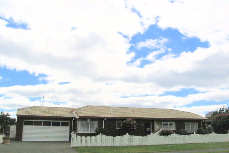 Photo of property in 5b Terrace Avenue, Mount Maunganui, 3116