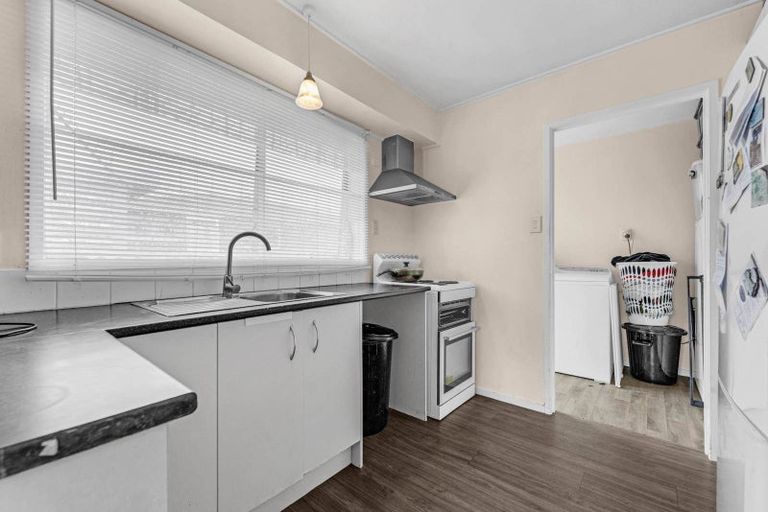 Photo of property in 20 Innismara Avenue, Wattle Downs, Auckland, 2103