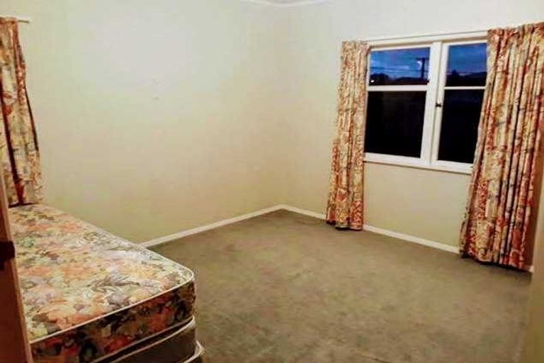 Photo of property in 9 Parakai Street, Paraparaumu, 5032