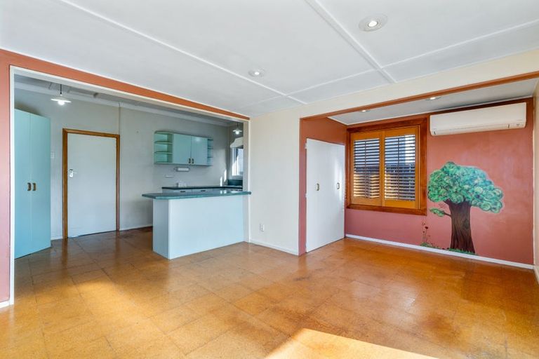 Photo of property in 2 Warwick Street, Balaclava, Dunedin, 9011
