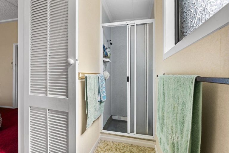 Photo of property in 12 Dunn Street, Egmont Village, 4372