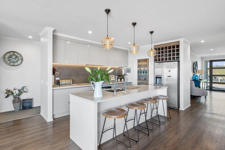 Photo of property in 24 Moira Close, Welcome Bay, Tauranga, 3175