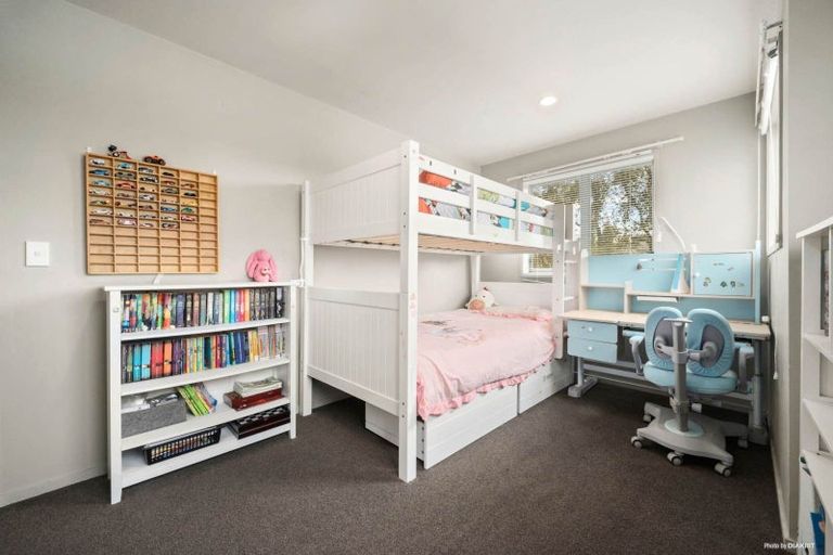 Photo of property in 2/36 Nile Road, Milford, Auckland, 0620