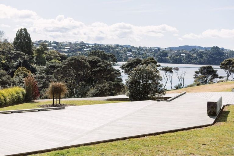 Photo of property in 3 Omahina Street, Raglan, 3225