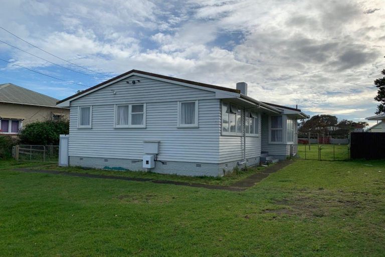 Photo of property in 172 Puriri Street, Castlecliff, Whanganui, 4501