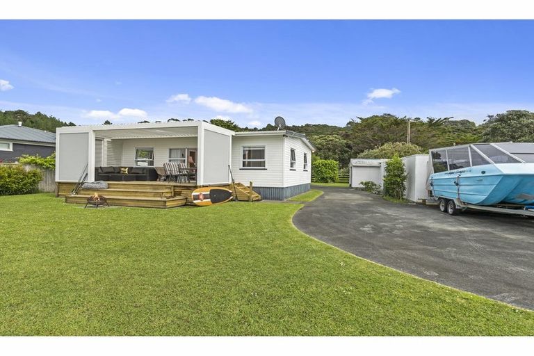 Photo of property in 397 Leigh Road, Whangateau, Warkworth, 0985