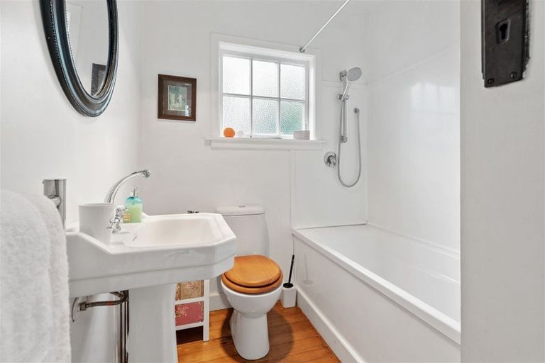 Photo of property in 1/82 Halton Street, Strowan, Christchurch, 8052