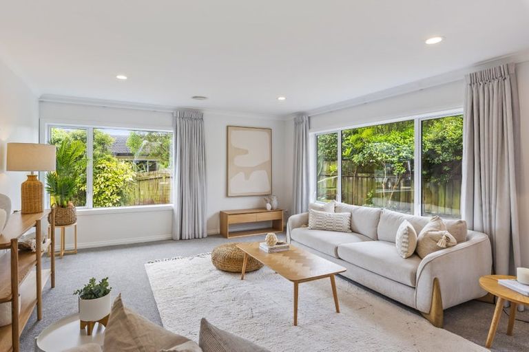 Photo of property in 13 Runanga Grove, Waikanae, 5036