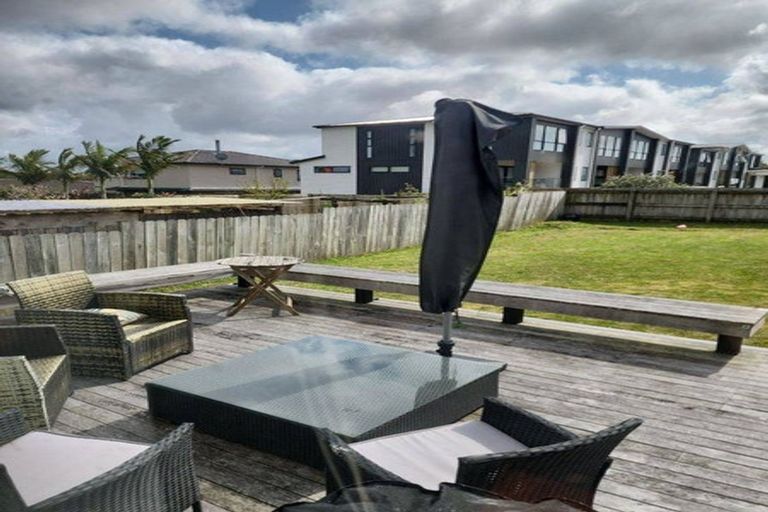 Photo of property in 9 Hinau Street, New Lynn, Auckland, 0600