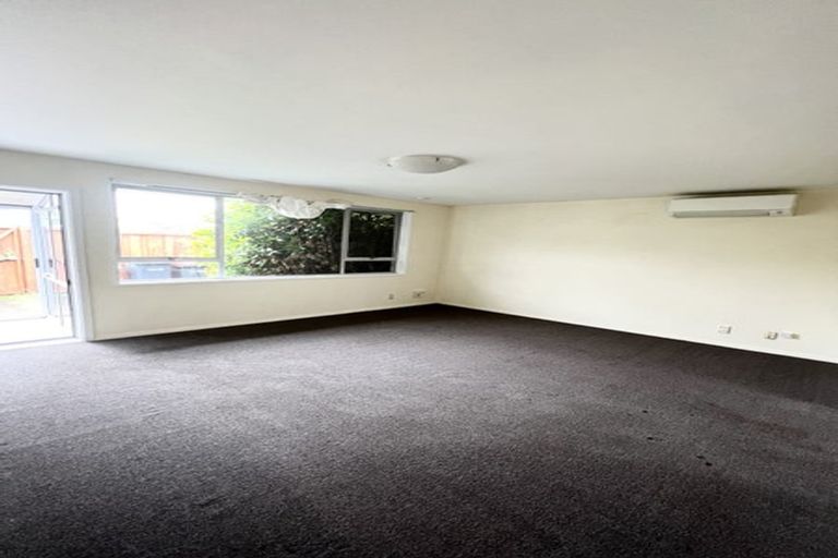 Photo of property in 2/417 Worcester Street, Linwood, Christchurch, 8011