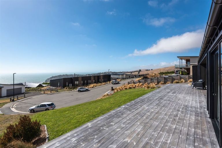 Photo of property in 5 Sowerby Place, Richmond Hill, Christchurch, 8081