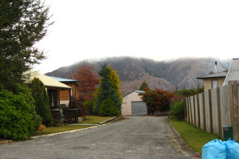 Photo of property in 28 Hood Crescent, Arrowtown, 9302