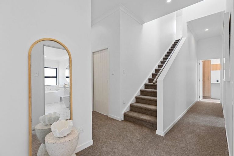 Photo of property in 1020c Papamoa Beach Road, Papamoa Beach, 3118