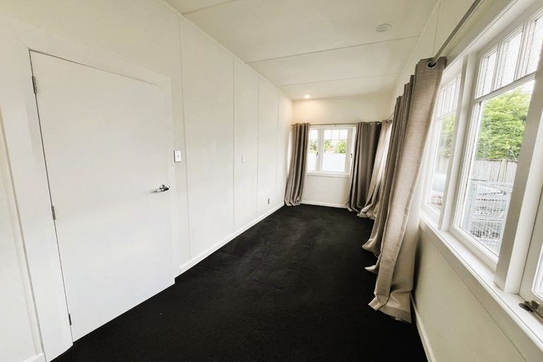 Photo of property in 71 Williams Street, Cambridge, 3434