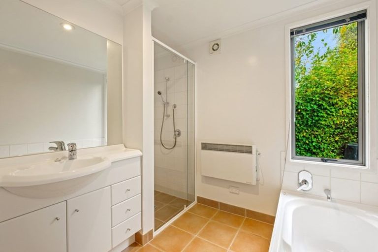 Photo of property in 13 Meadowbrook Place, Wanaka, 9305