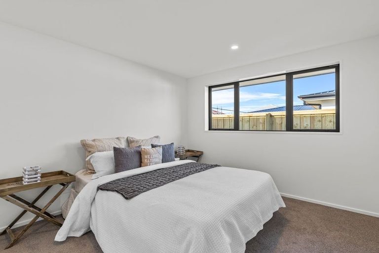 Photo of property in 16 Eccles Place, Halswell, Christchurch, 8025