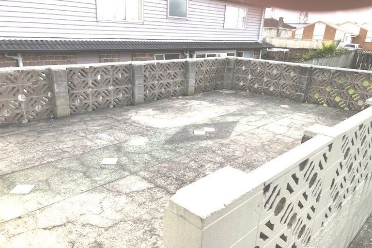 Photo of property in 16 Pomaria Road, Henderson, Auckland, 0610