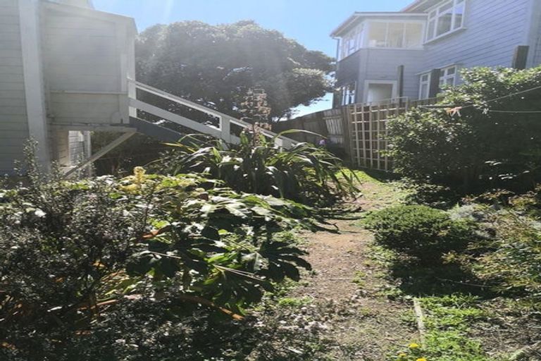 Photo of property in 1a Lonsdale Crescent, Rongotai, Wellington, 6022