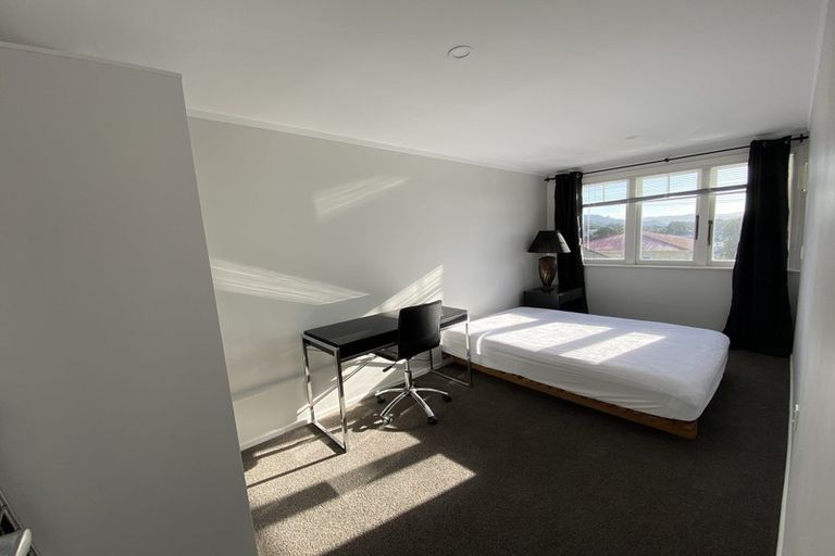 Photo of property in 20 Pinnacle Street, Seatoun, Wellington, 6022