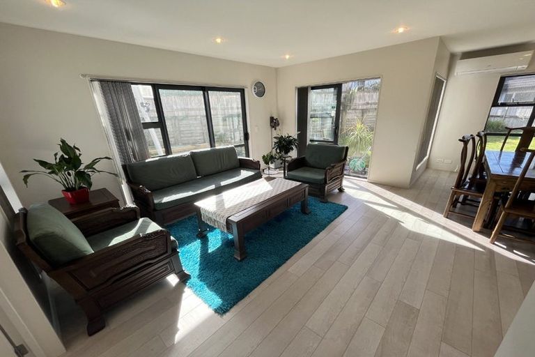 Photo of property in 31 Edgewater Drive, Karaka, Papakura, 2113