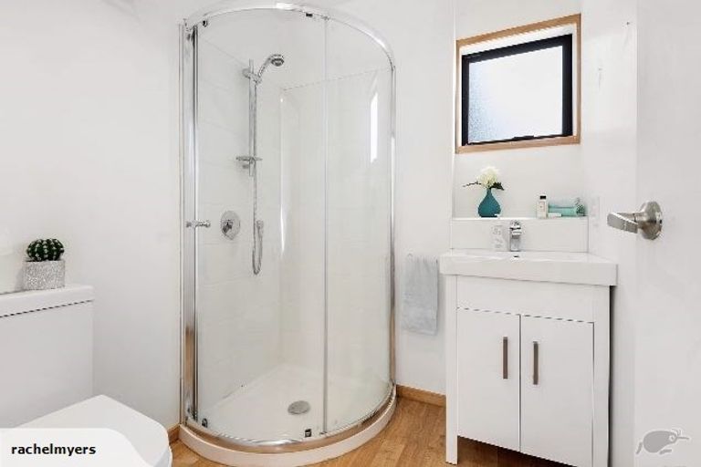 Photo of property in 103 Captain Scott Road, Glen Eden, Auckland, 0602