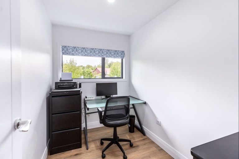 Photo of property in 95d Kuratawhiti Street, Greytown, 5794