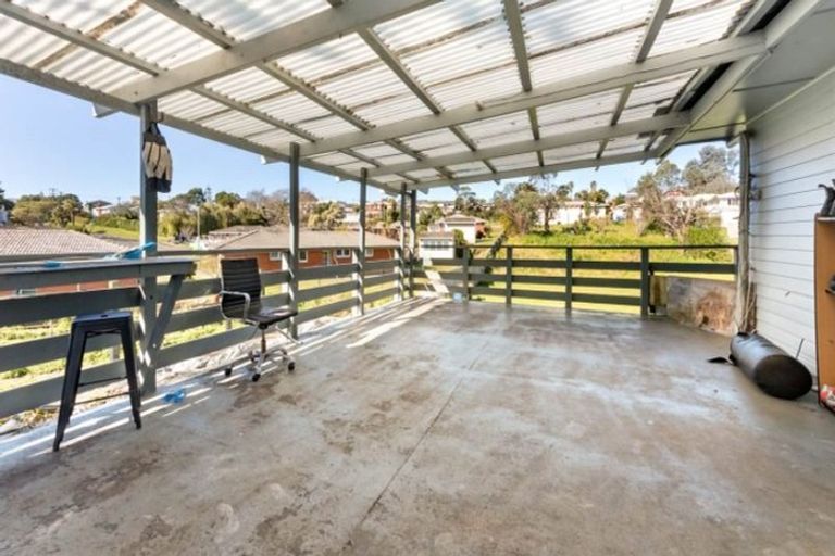 Photo of property in 22b Evans Road, Glen Eden, Auckland, 0602