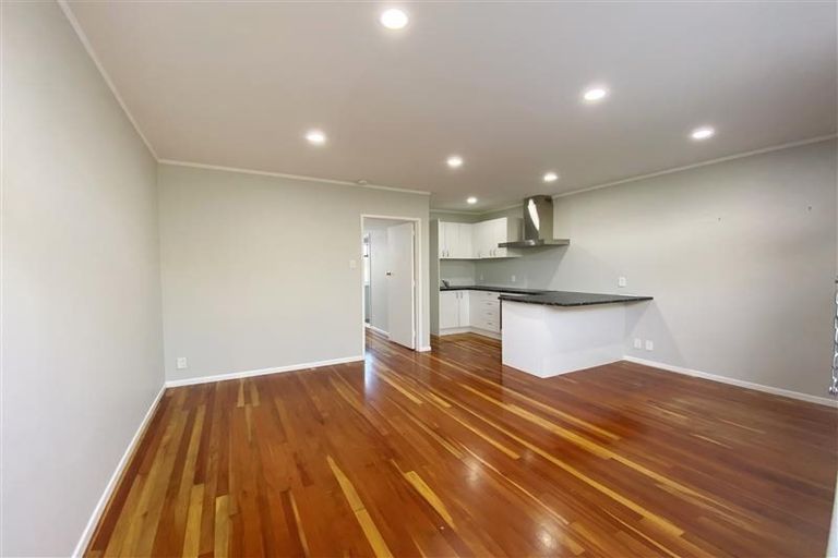 Photo of property in 4/32 Brixton Road, Mount Eden, Auckland, 1024