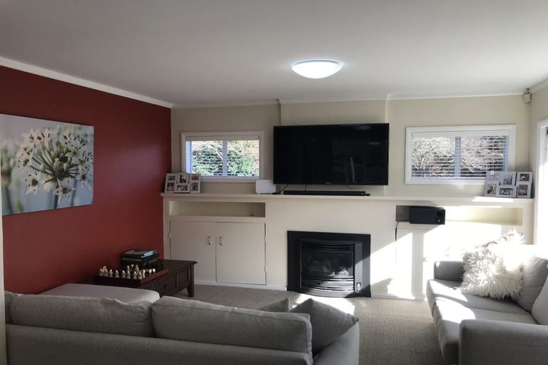 Photo of property in 11 Blue Mountains Road, Silverstream, Upper Hutt, 5019