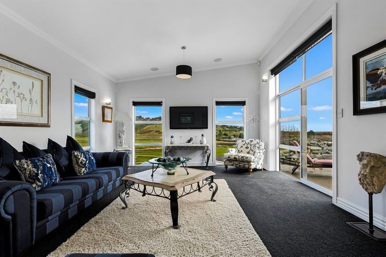 Photo of property in 2a Jahan Lane, Cashmere, Christchurch, 8022