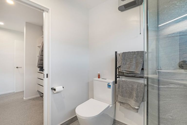 Photo of property in 4 Roles Way, Rolleston, 7615