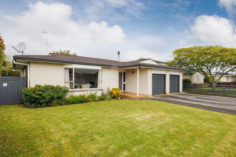 Photo of property in 31 Pencarrow Street, Highbury, Palmerston North, 4412