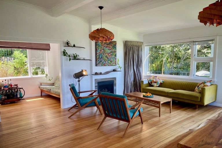 Photo of property in 47 Harbour View Road, Northland, Wellington, 6012