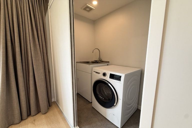 Photo of property in 2/7 Parson Lane, Papatoetoe, Auckland, 2025