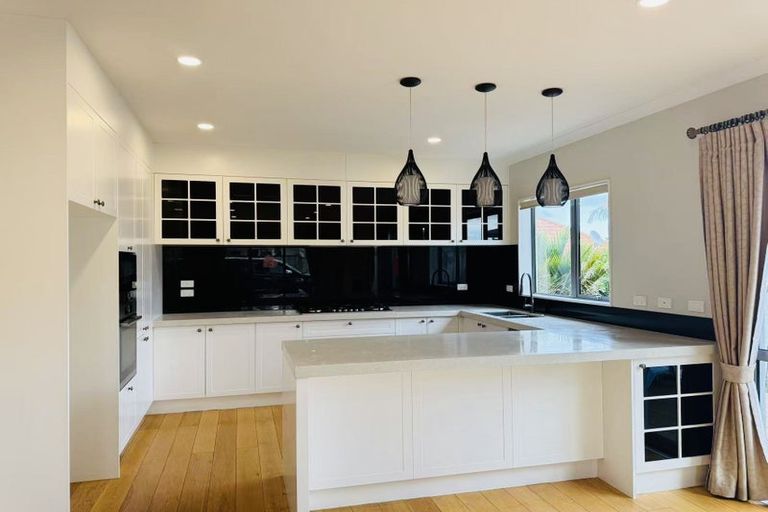 Photo of property in 39d Point View Drive, East Tamaki Heights, Auckland, 2016