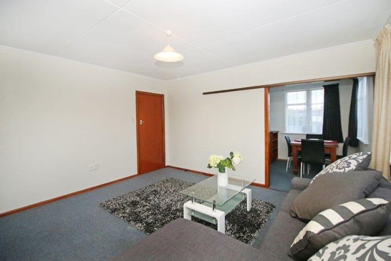 Photo of property in 5 Waterloo Crescent, Hokowhitu, Palmerston North, 4410