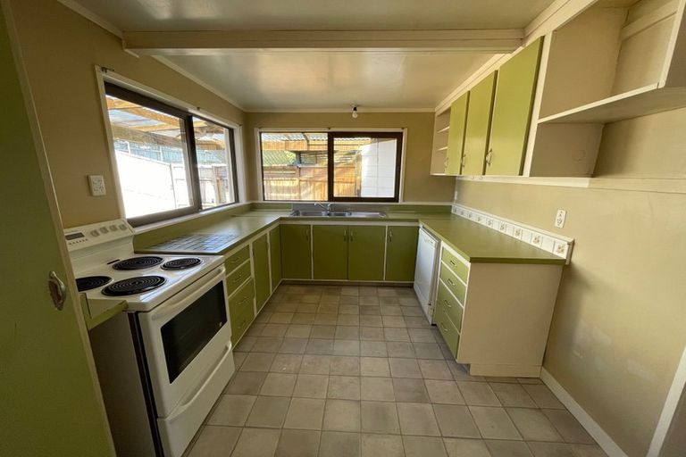 Photo of property in 6 West Street, Papakura, 2110