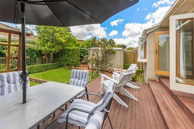 Photo of property in 21 Parata Street, Hokowhitu, Palmerston North, 4410