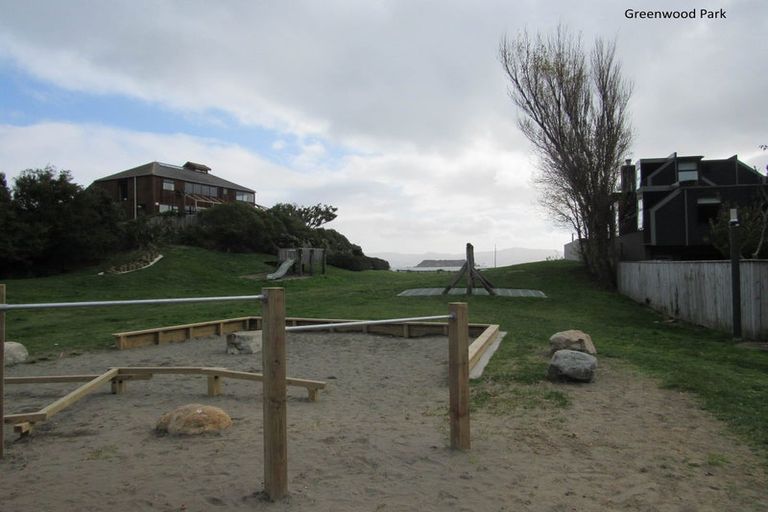 Photo of property in 404 Muritai Road, Eastbourne, Lower Hutt, 5013