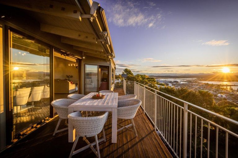 Photo of property in 159 Thompson Road, Bluff Hill, Napier, 4110