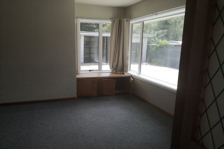 Photo of property in 8 Curletts Road, Sockburn, Christchurch, 8042