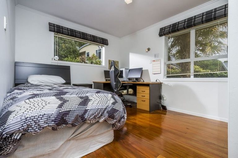 Photo of property in 340 Beach Road, Mairangi Bay, Auckland, 0630