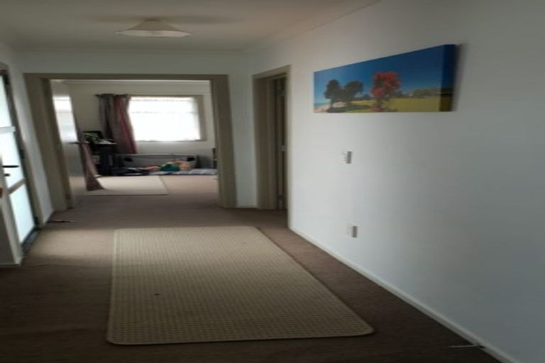 Photo of property in 47 Grove Road, Papakura, 2110