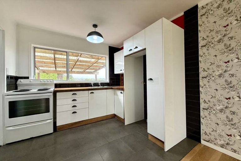 Photo of property in 7/108 West Coast Road, Glen Eden, Auckland, 0602