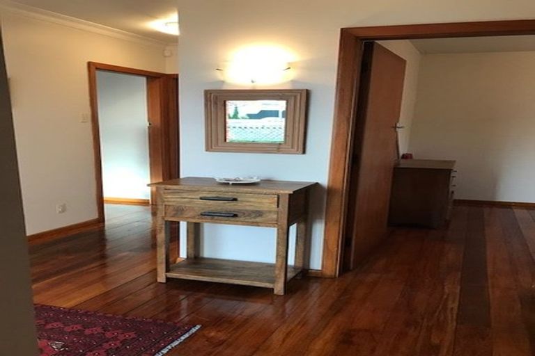 Photo of property in 1/134 Waimairi Road, Ilam, Christchurch, 8041