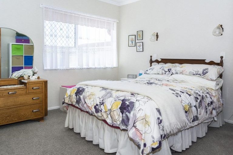 Photo of property in 1/36 Tukapa Street, Westown, New Plymouth, 4310