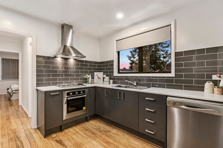 Photo of property in 1/59 Mcannalley Street, Manurewa East, Auckland, 2102