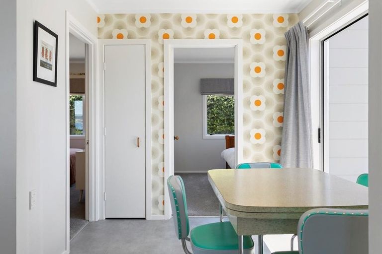 Photo of property in 2/12 Isobel Street, Acacia Bay, Taupo, 3330