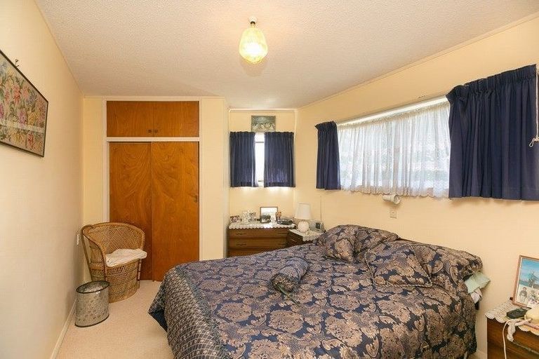 Photo of property in 1/4 Scott Street, Moturoa, New Plymouth, 4310