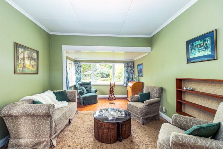 Photo of property in 99 Templer Street, Geraldine, 7992